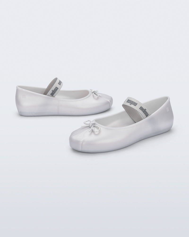 PEARLY WHITE - BM361