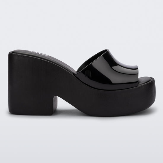 BLACK-AQ082