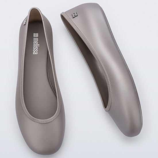 PEARLY GREY-BU782