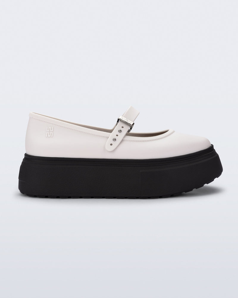 BLACK/WHITE - BP058