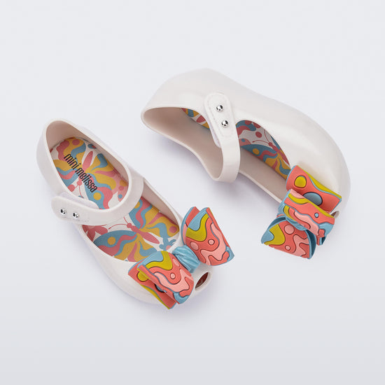 WHITE/PINK - BK823