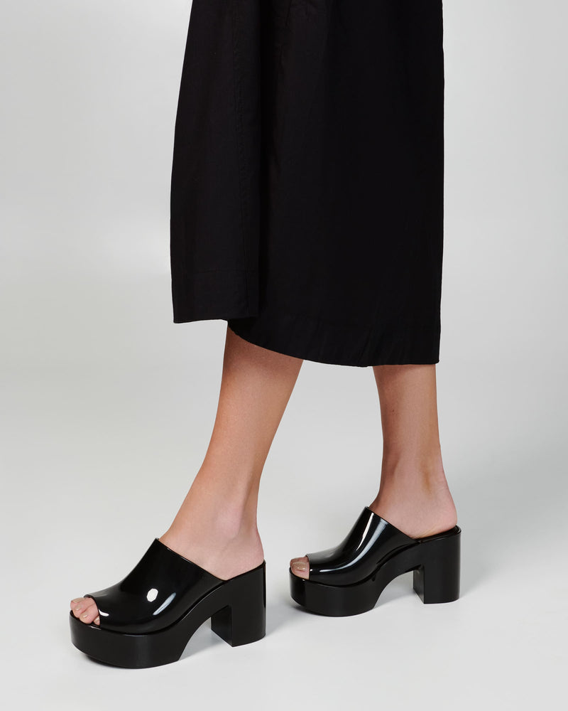 BLACK - BI526