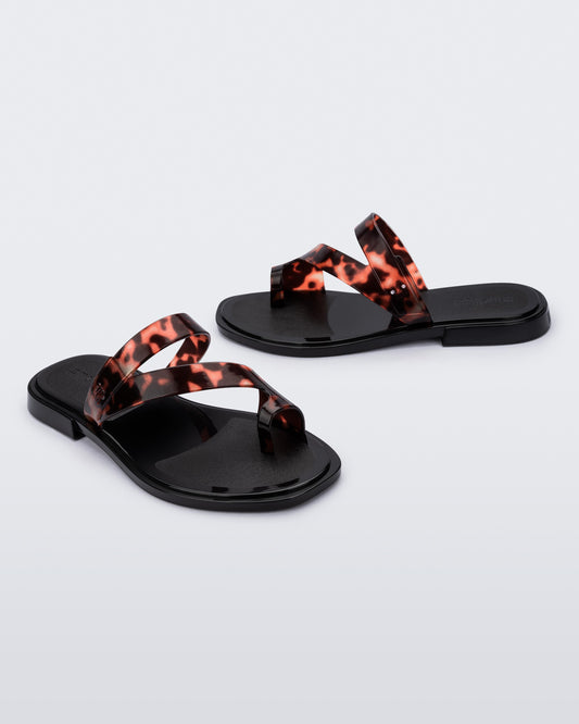 BLACK/CLEAR TORTOISE - BT496