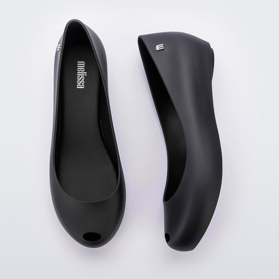 BLACK - 01003