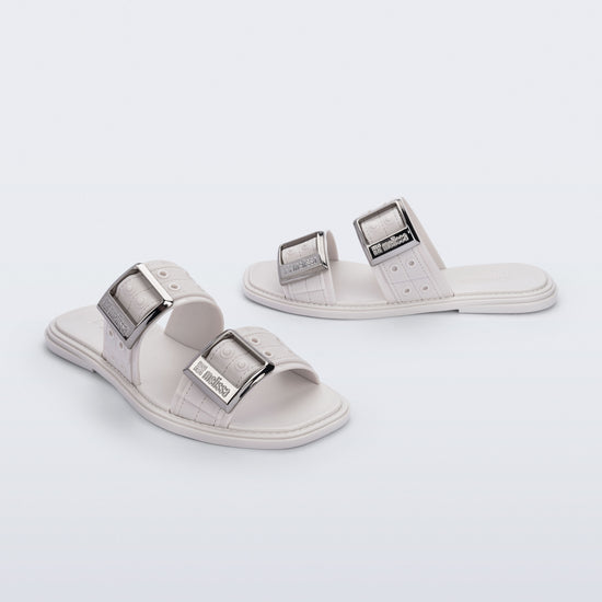 WHITE - BO553