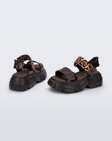 BROWN - BK885
