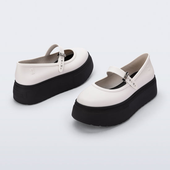 BLACK/WHITE - BP058