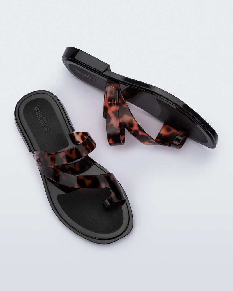 BLACK/CLEAR TORTOISE - BT496
