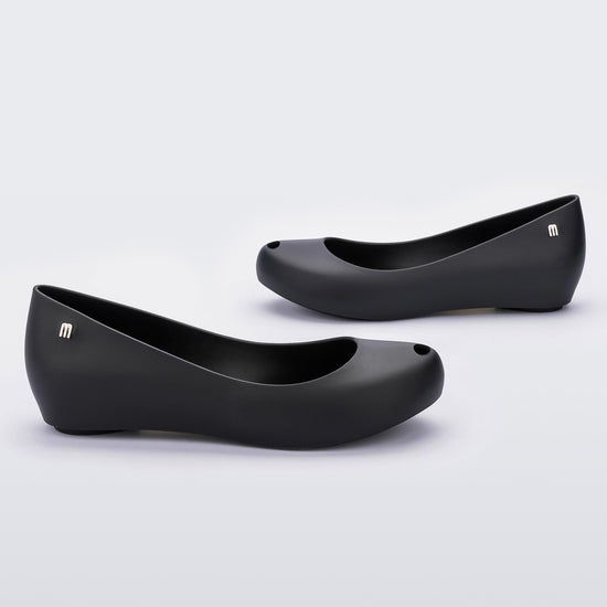 BLACK - 01003