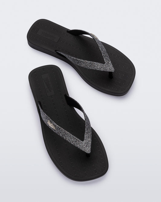 BLACK/SILVER - AW132