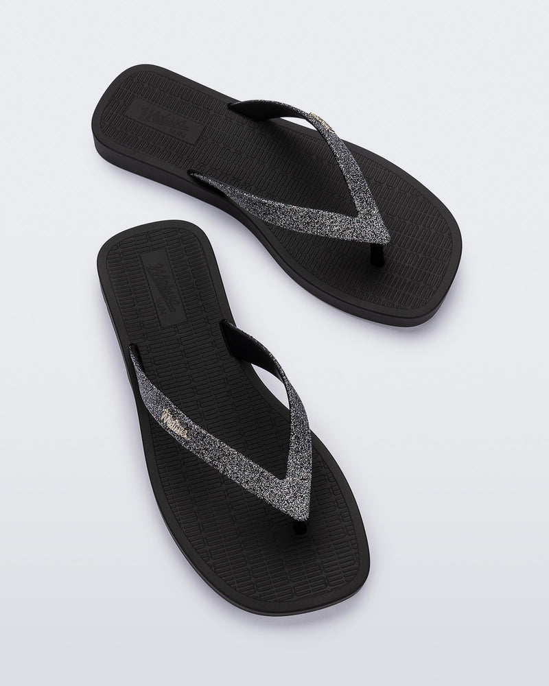BLACK/SILVER - AW132