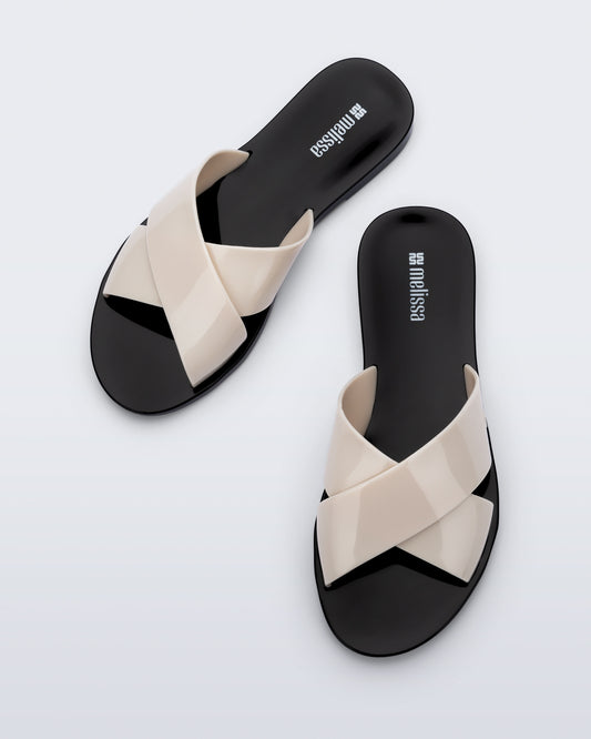 Melissa Essential Cross Slide Adult