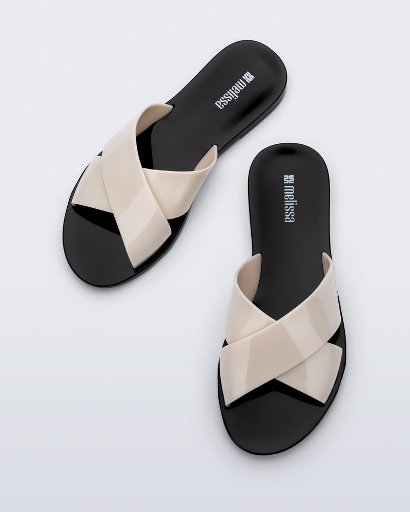 Melissa Essential Cross Slide Adult