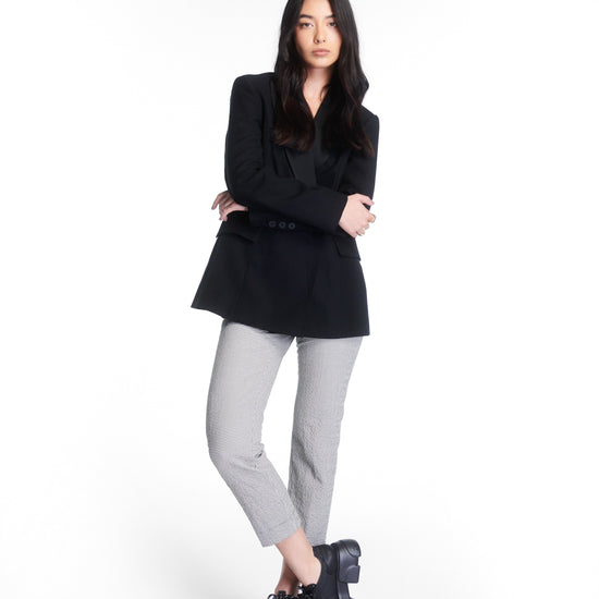 BLACK - BV528