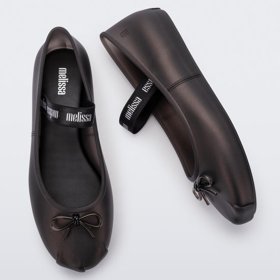 PEARLY BLACK - AS760