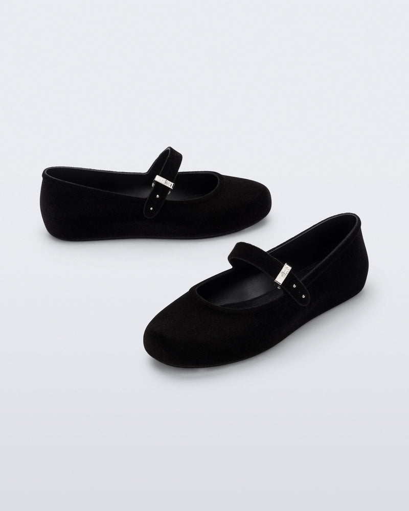 BLACK FLOCKED - BN600