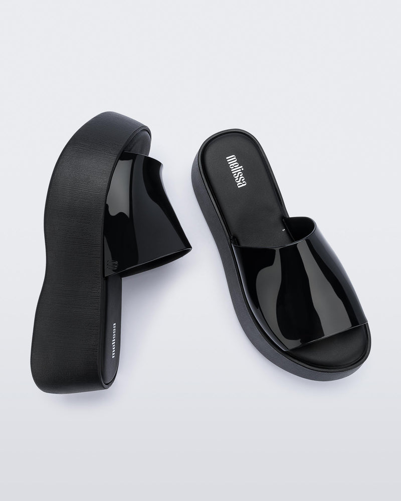 BLACK - 01003